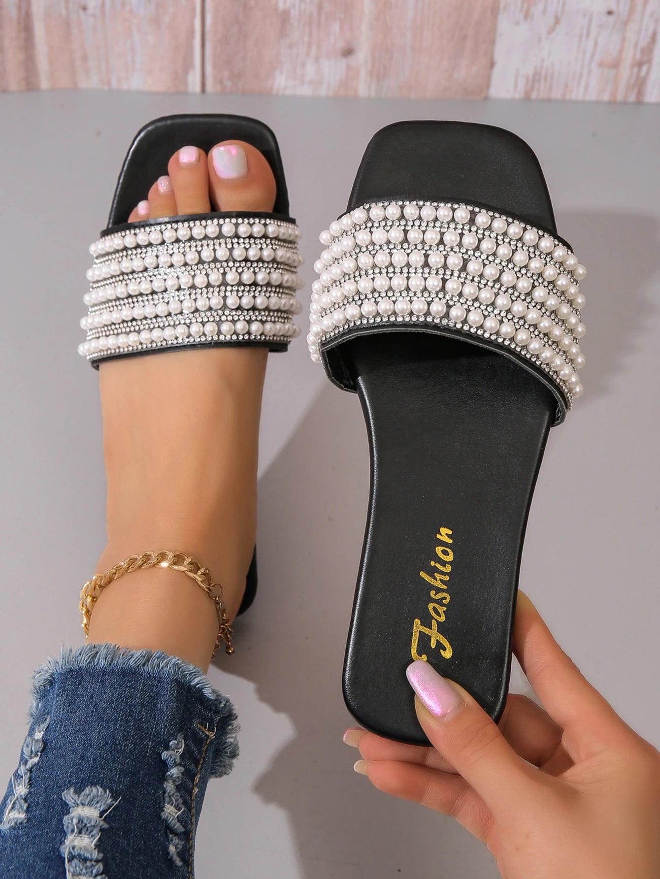 Sandalias planas de moda para mujer