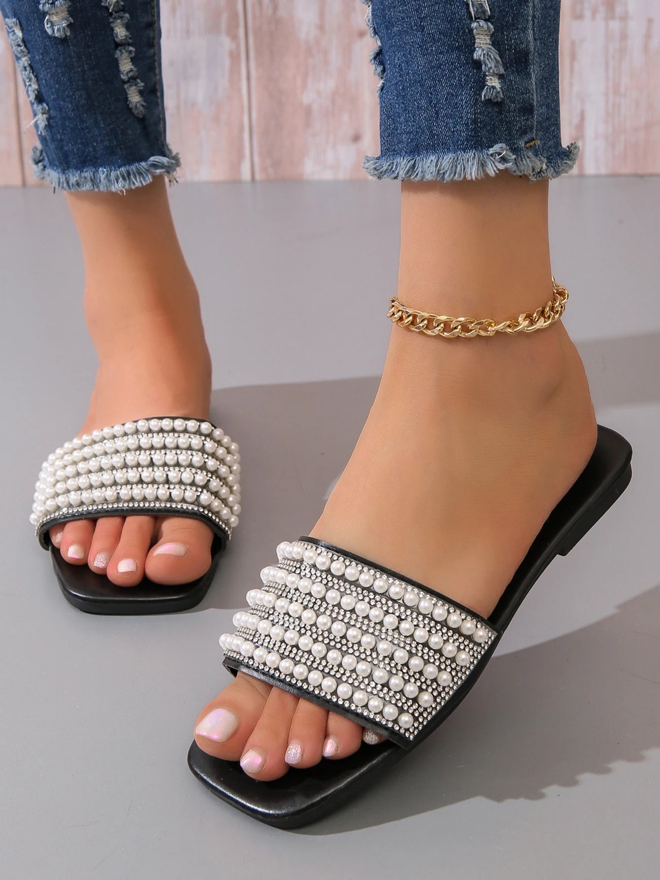 Sandalias planas de moda para mujer