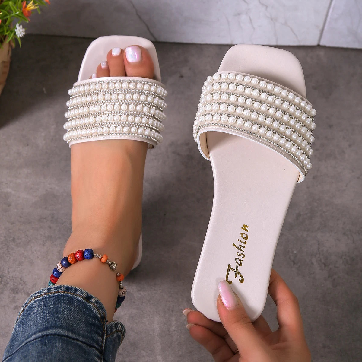 Sandalias planas de moda para mujer